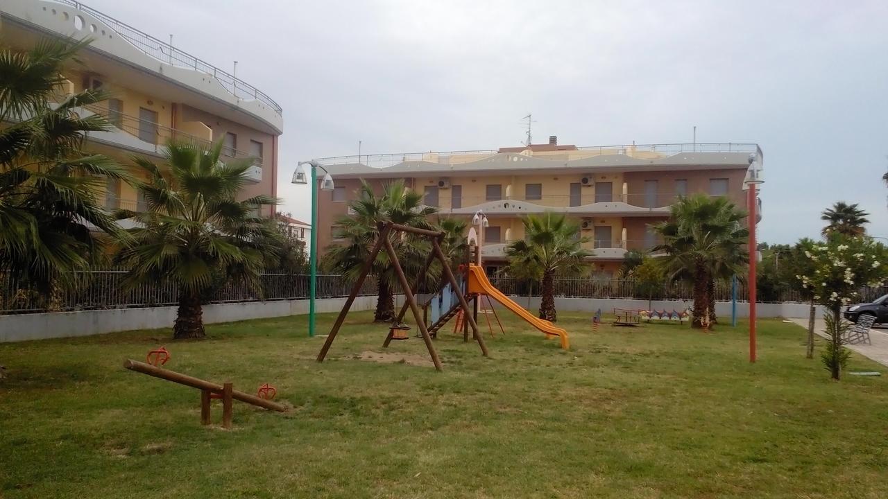 קמפומרינו Residence Albadorata מראה חיצוני תמונה